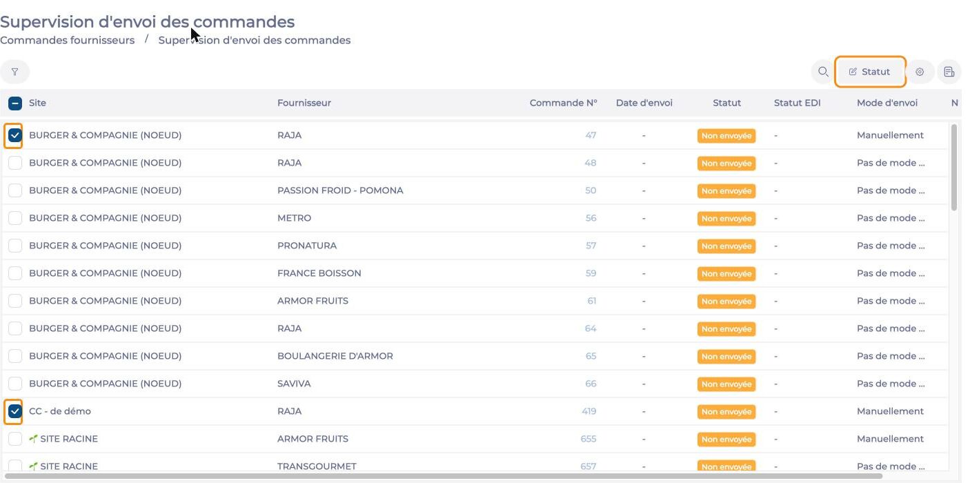Commandes non envoyées de deux sites sélectionnées et bouton Statut dans l'écran Supervision d'envoi des commandes